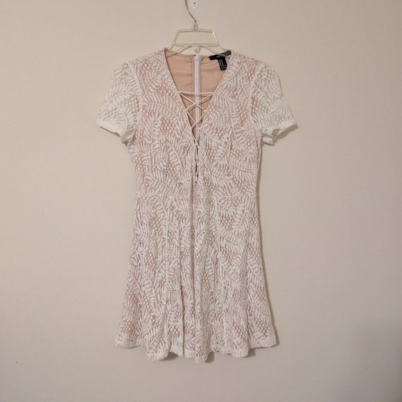 Forever21 Lace Dress Size M - Picture 1 of 3